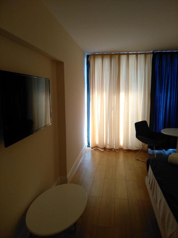 Orbi Twin Tower Apartement バトゥーミ エクステリア 写真