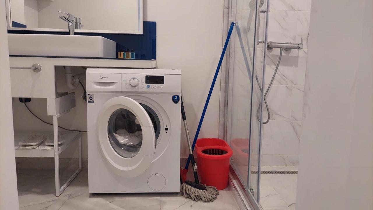Orbi Twin Tower Apartement バトゥーミ エクステリア 写真